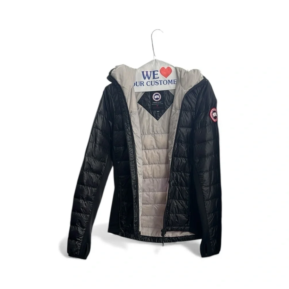 Canada Goose Women’s Black Puffer Jacket - Picture 2 of 8